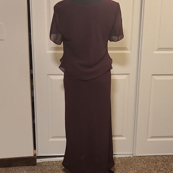 Party, prom, ball, fancy dress gown - Picture 9 of 13